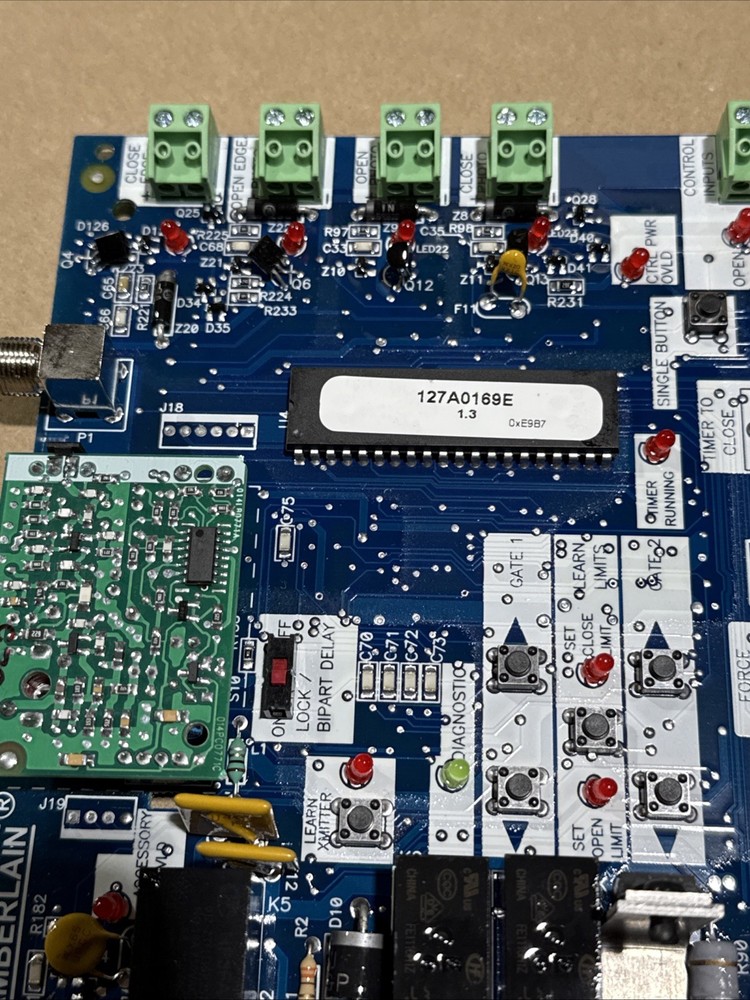 Chamberlain LiftMaster 127A0169E E214229 Control Board New Open Box