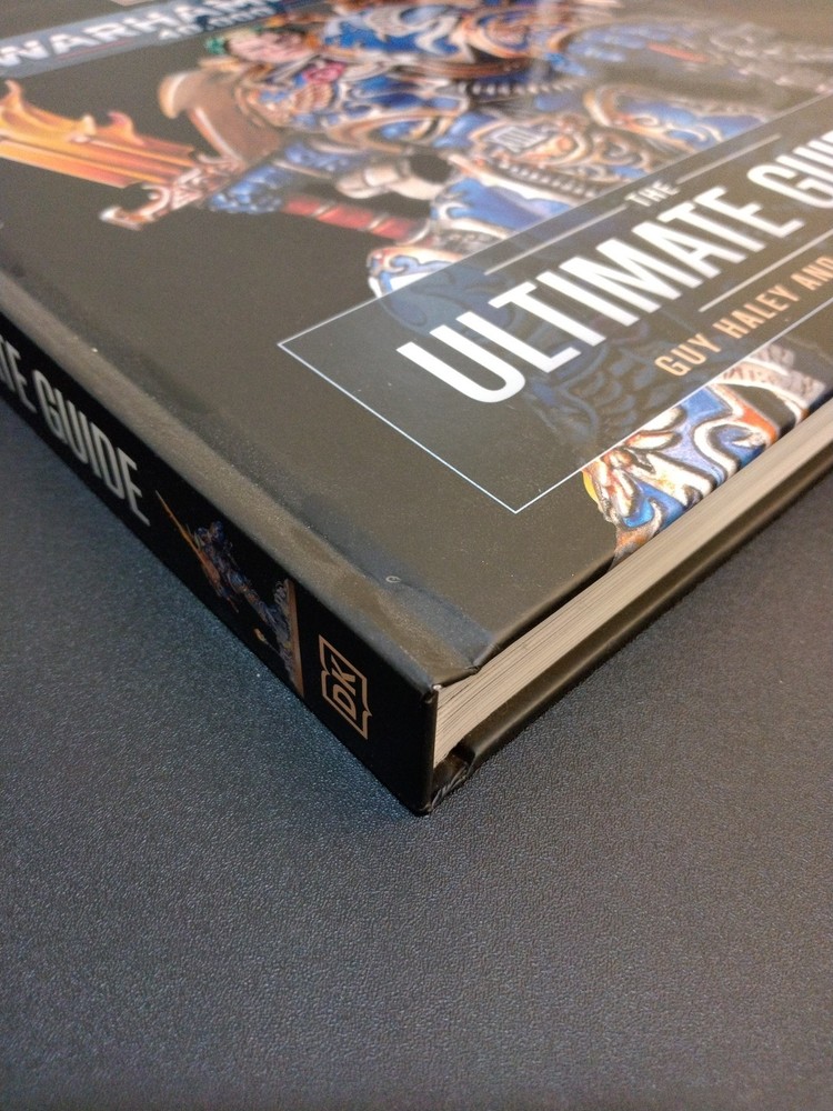 Warhammer 40,000 The Ultimate Guide Book