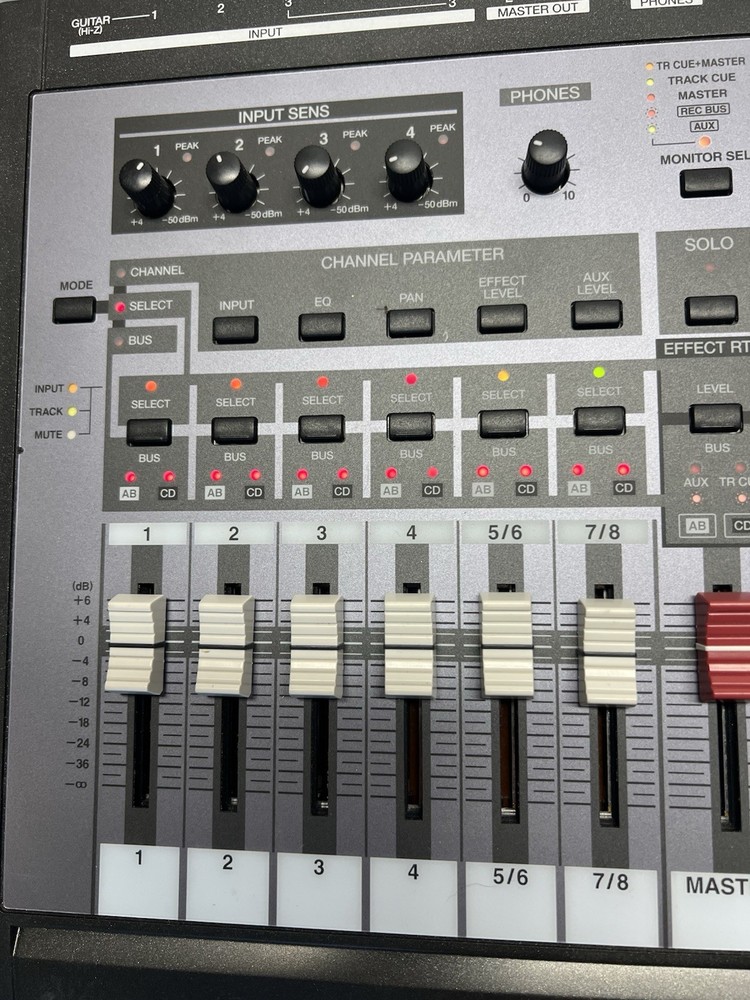 Roland VS-840GX Digital Studio Workstation