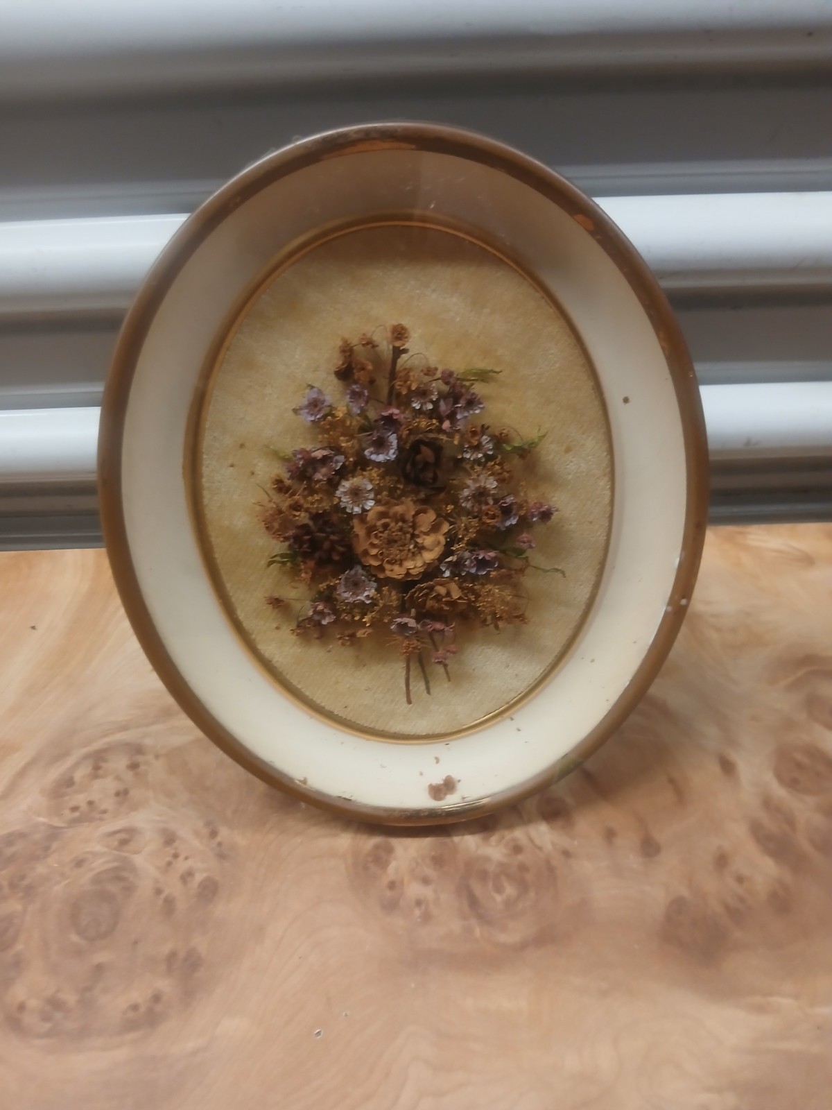 Framed Dried Flowers Home Decor... Vintage Oval  6"×8" Frame