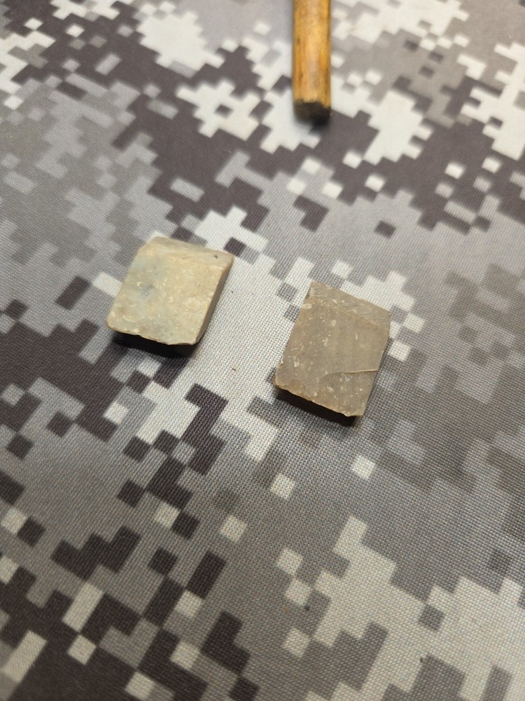 BLACK POWDER MUZZLELOADER FLINTLOCK TOOLS LOT CVA FLASK 2 TC FLINTS PAN PRIMER