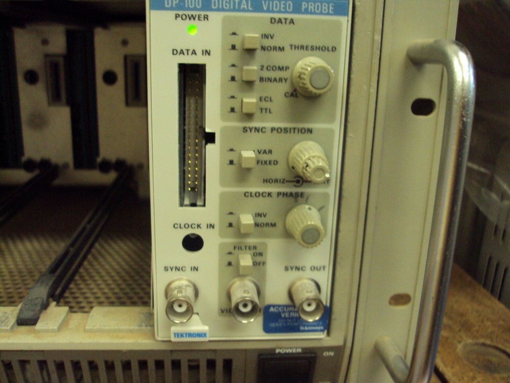 1pp    1-qty tektronix dp-100 digital video probe