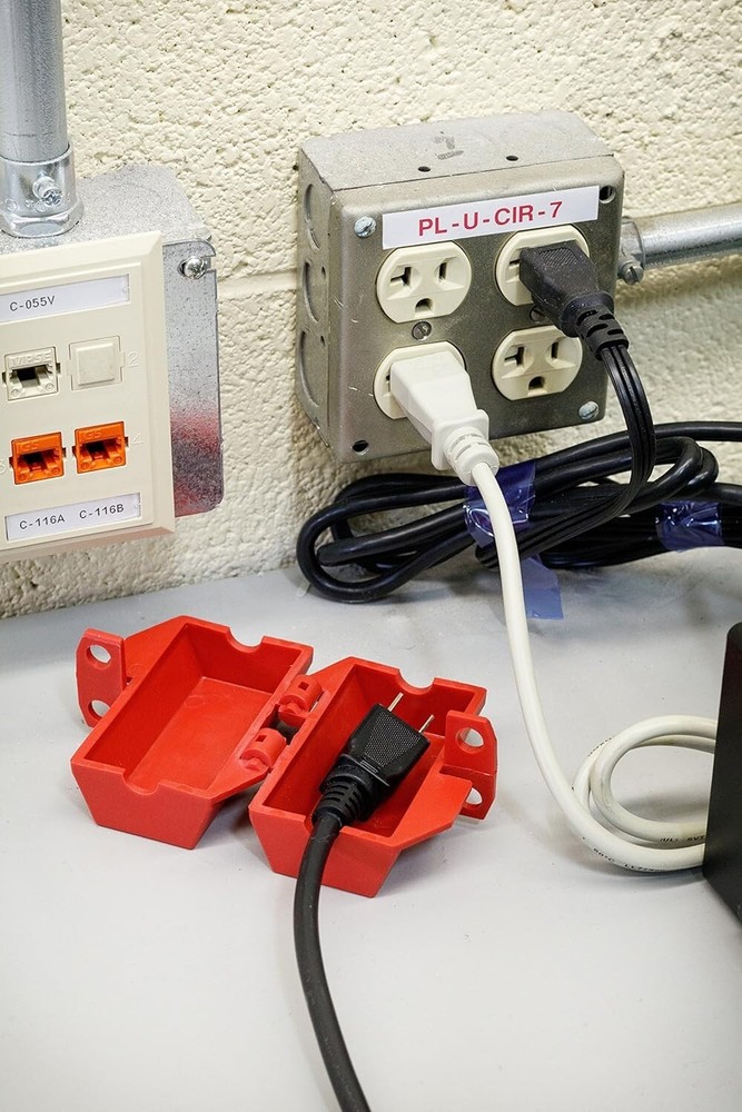 Brady 65674 110 Volt Brady Plug Device