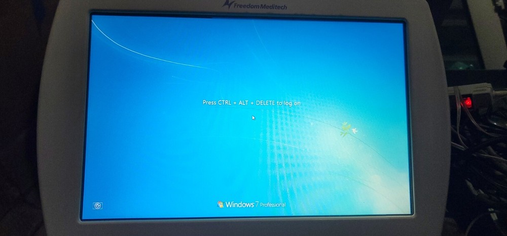 Freedom Meditech ClearPath DS-120 FLUORESCENCE MICROSCOPE