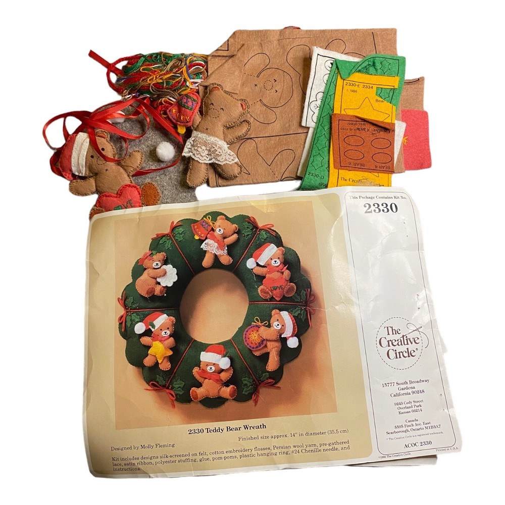Teddy Bear Wreath Creative Circle Needlecraft Kit 2330 READ Please.