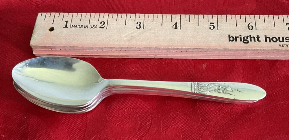 S.L. & G.H. Rogers Oneida silverplate Presentation 5 teaspoons 6"