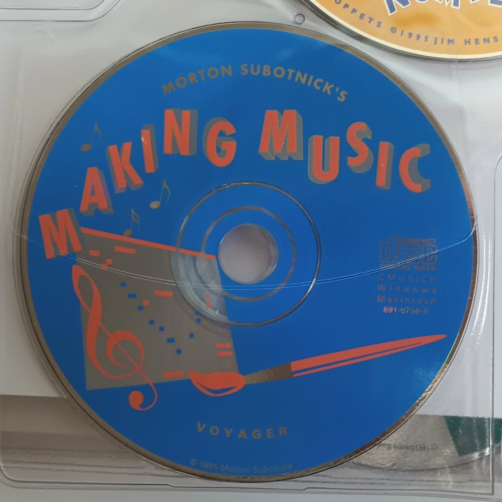 Macintosh 1995 Compact Disc Folder Performa 7.5.1 CD 6300 Apple Software Kids