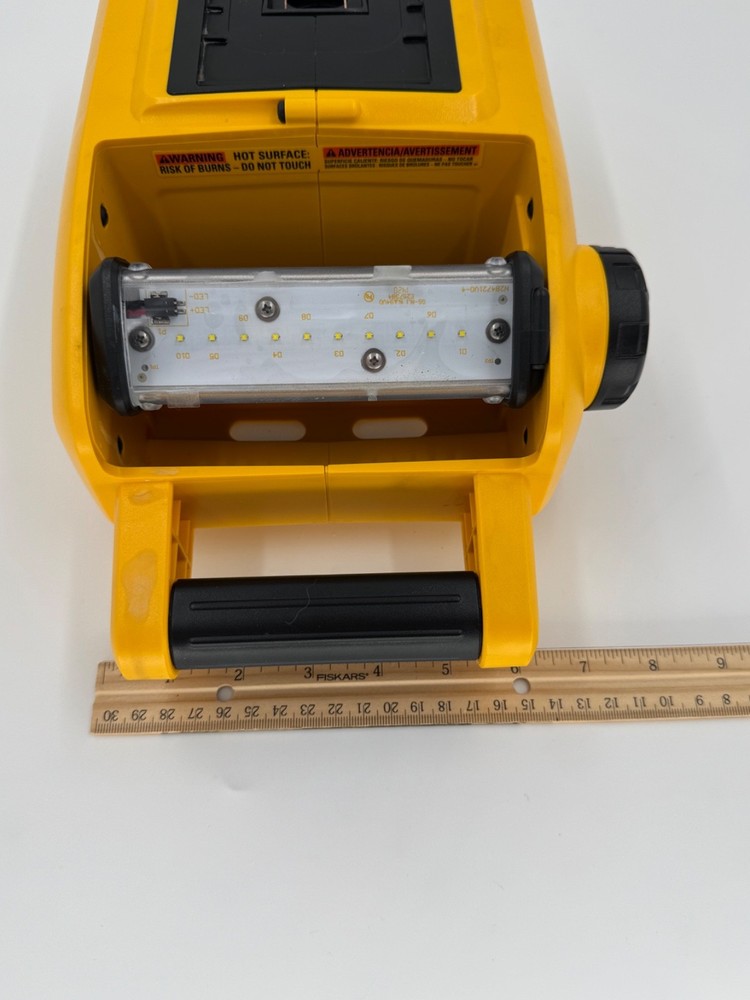 DeWALT 18V/20V Cordless LED Worklight DCL060 (TOOL ONLY)