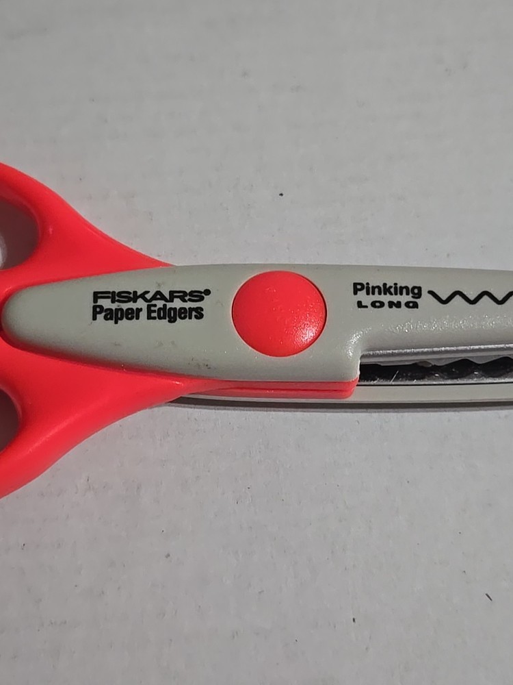 Fiskars Paper Edgers Scissors Pinking LONG Decorative Edge Cutter