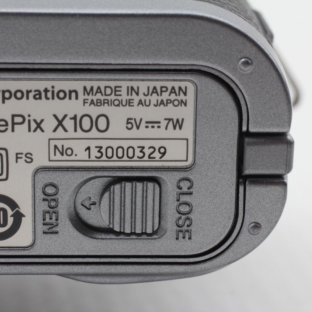 FUJIFILM FinePix x100 Siler Digital Camera