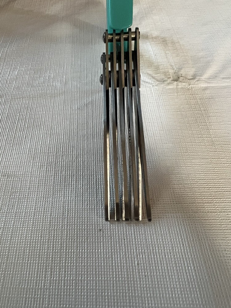 Five 5 Blade 7” Herb Shredding Kitchen Scissors with Rubberized Handle