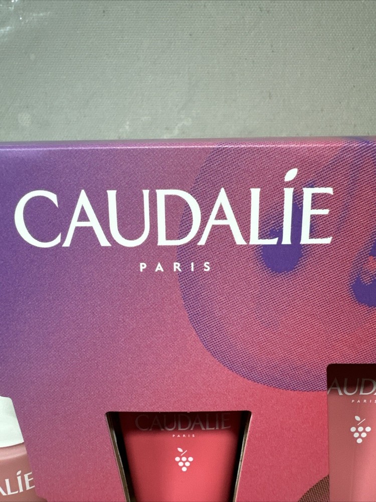 CAUDALIE Vinosource Hydra 3 Piece Set - NEW N BOX