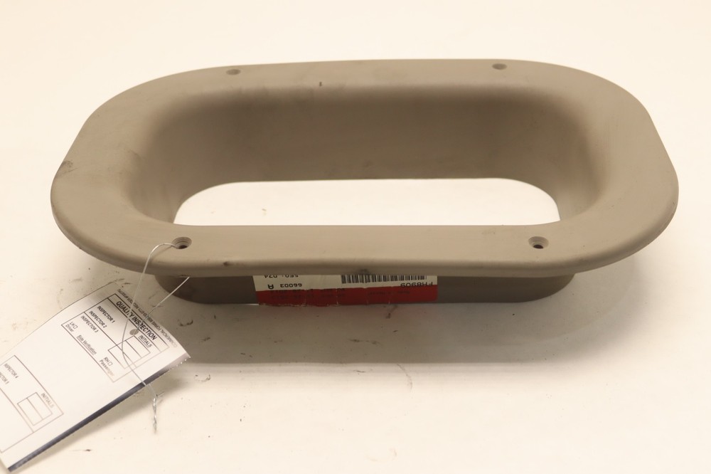 2008-2017 FREIGHTLINER CASCADIA 125 SLEEPER SIDEWALL VENT TRIM BEZEL PANEL OEM