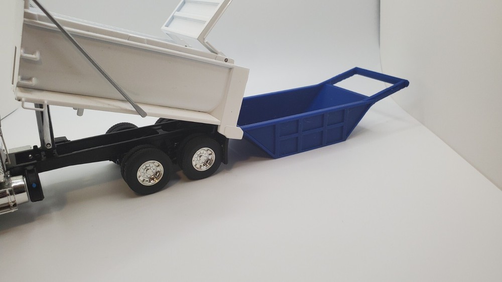 Custom 1/50 Scale 12 Cubic Yard Bedding Box in Blue