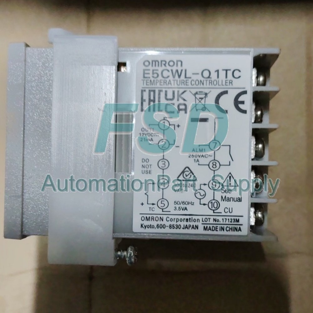 Omron E5CWL-Q1TC 100-240VA Temperature Controller 1 PCS New Box