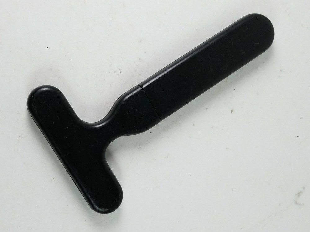 Cork Puller Wine Opener Corkscrew With Sheath