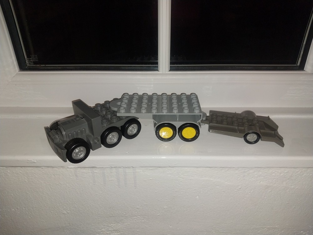 Duplo Low Loader With A Trailor No Cab