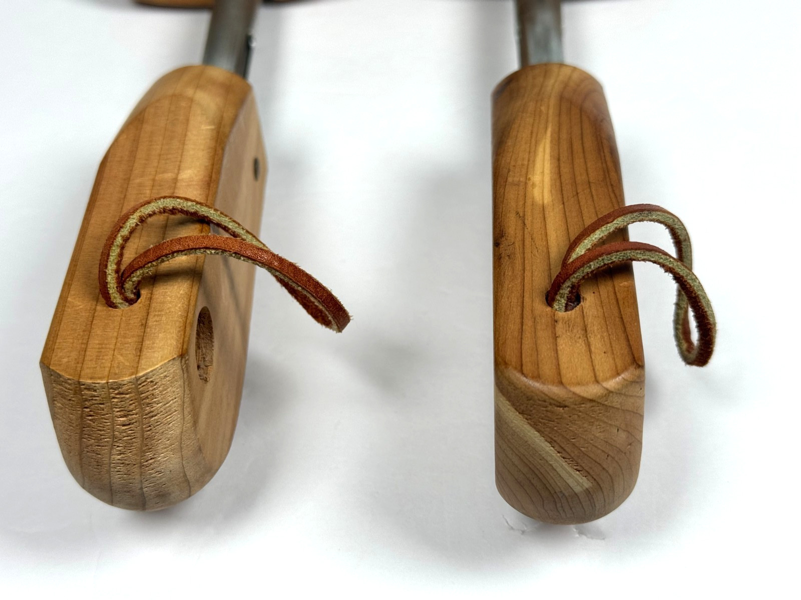 Aromatic Red Cedar Shoe Trees Mens Large Adjustable Split Toe Pair Made in USA