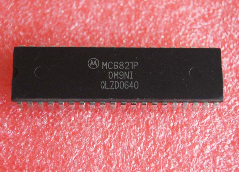 10pcs MC6821P MC6821 6821P Peripheral Interface Adapters DIP-40