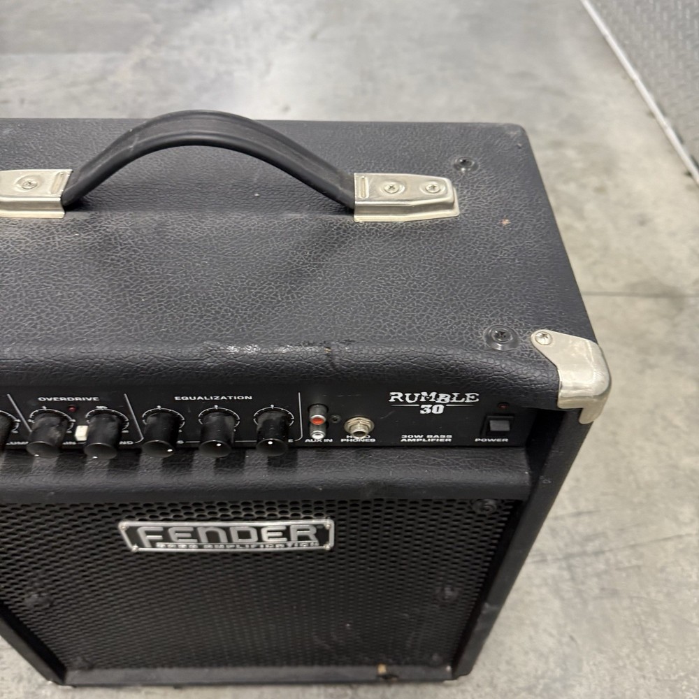Fender 30W Bass Amplifier Rumble 30 - Tested & Working