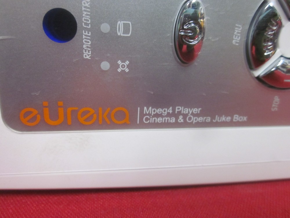Ziplus Eureka MPEG4 Player Cinema & Opera Juke Box Video/Audio Player w Power
