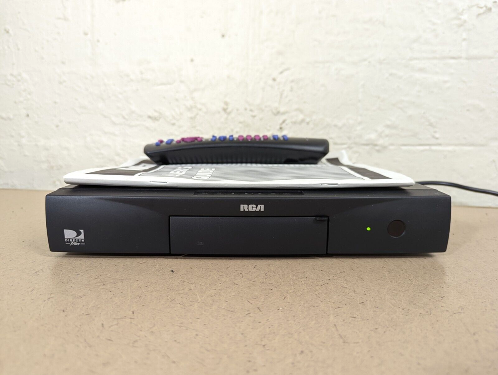 RCA DIRECTV Plus Satellite 7M09 Receiver DRD420RE w/ Remote & User's Guide