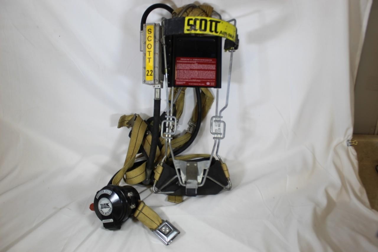 Scott 2.2 SCBA Harness with EZ Flow Regulator