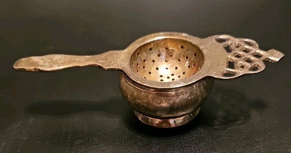 VINTAGE SILVER PLATE TEA STRAINER+DRIP CUP SET (2PCS) 6.5"X2.375" LOOSE TEA