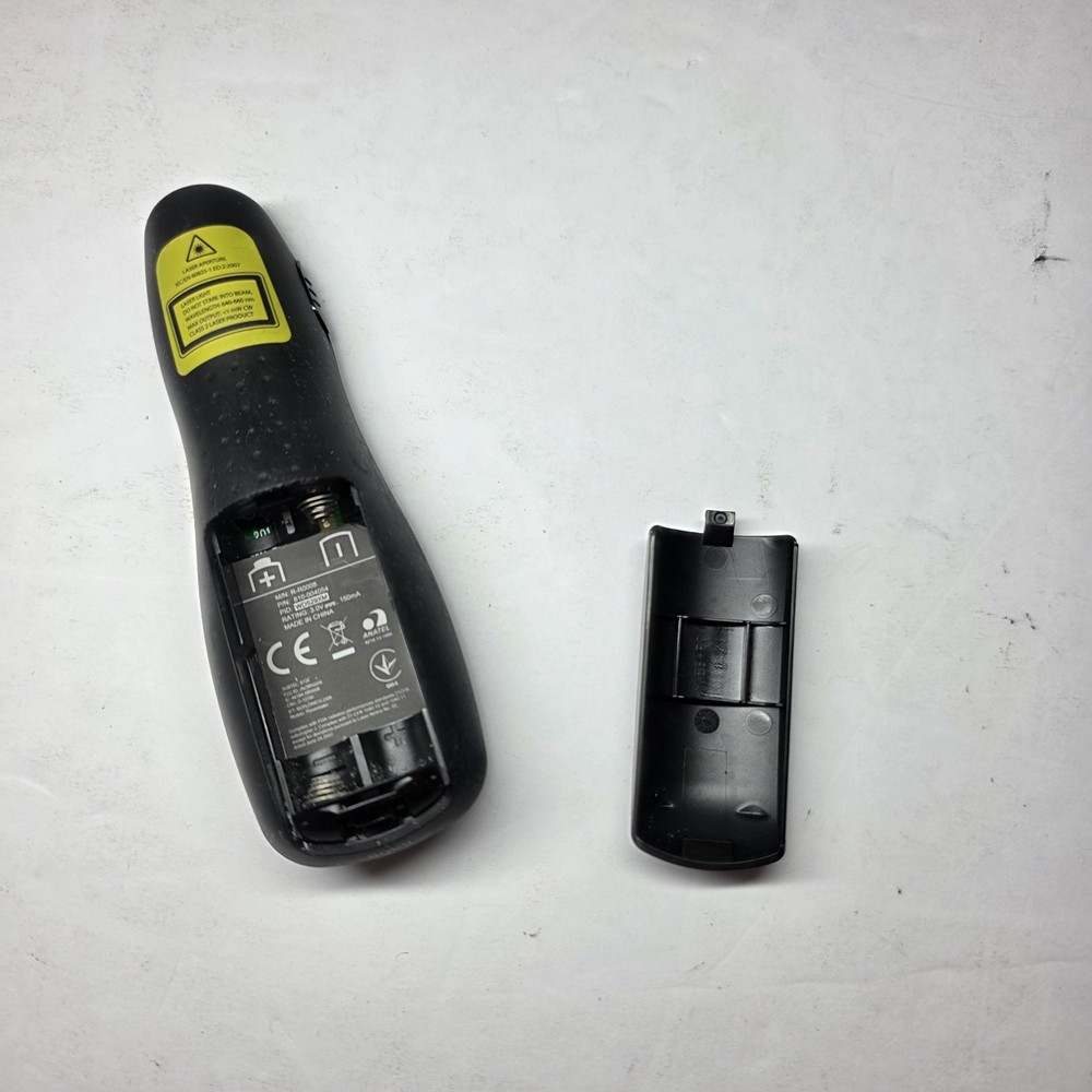 Logitech R-R0008 Wireless R400 Presentation Remote Clicker