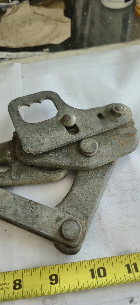 Klein 1613-40BH Chicago Grip Latch 4500lbs Cable Puller.