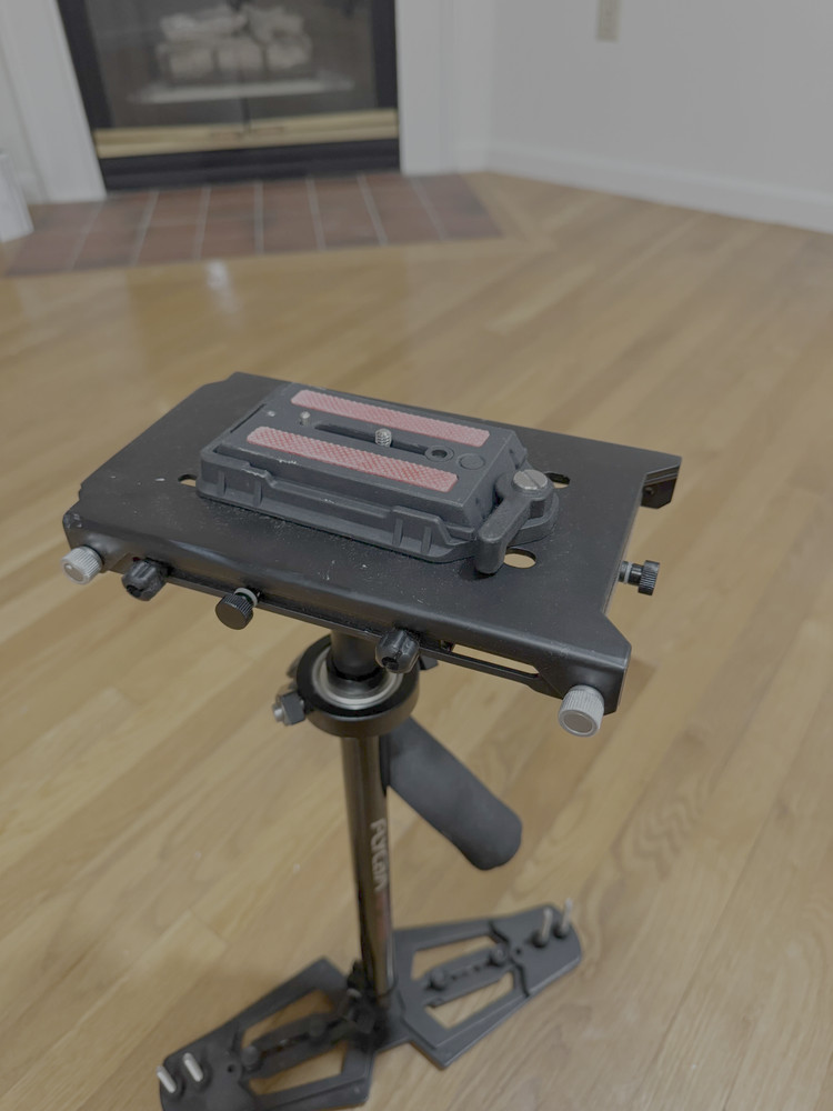 FLYCAM 3000-MB Handheld Video Camera Stabilizer Pre-owned