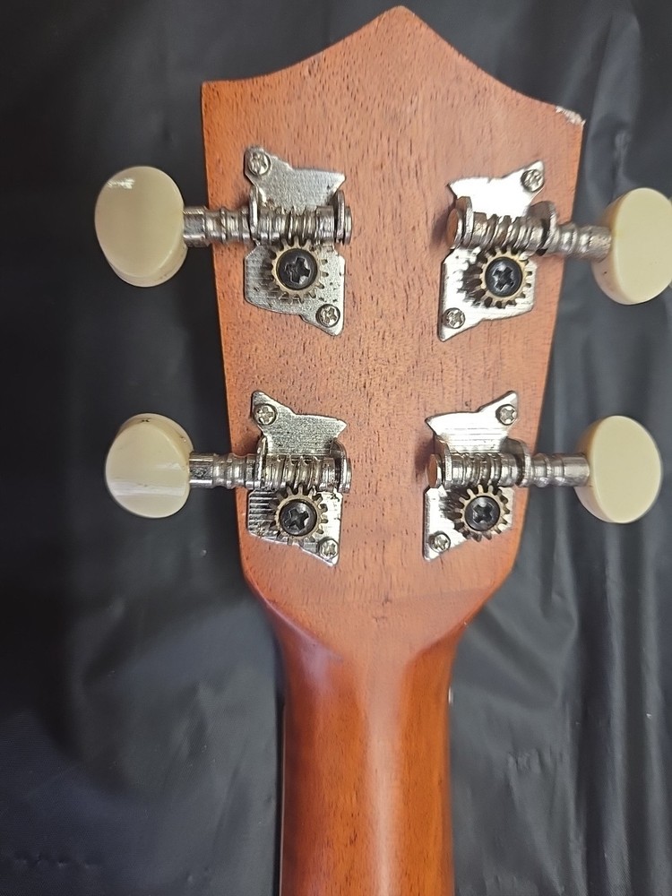 Mitchell Ukulele MU4ONT 4 String