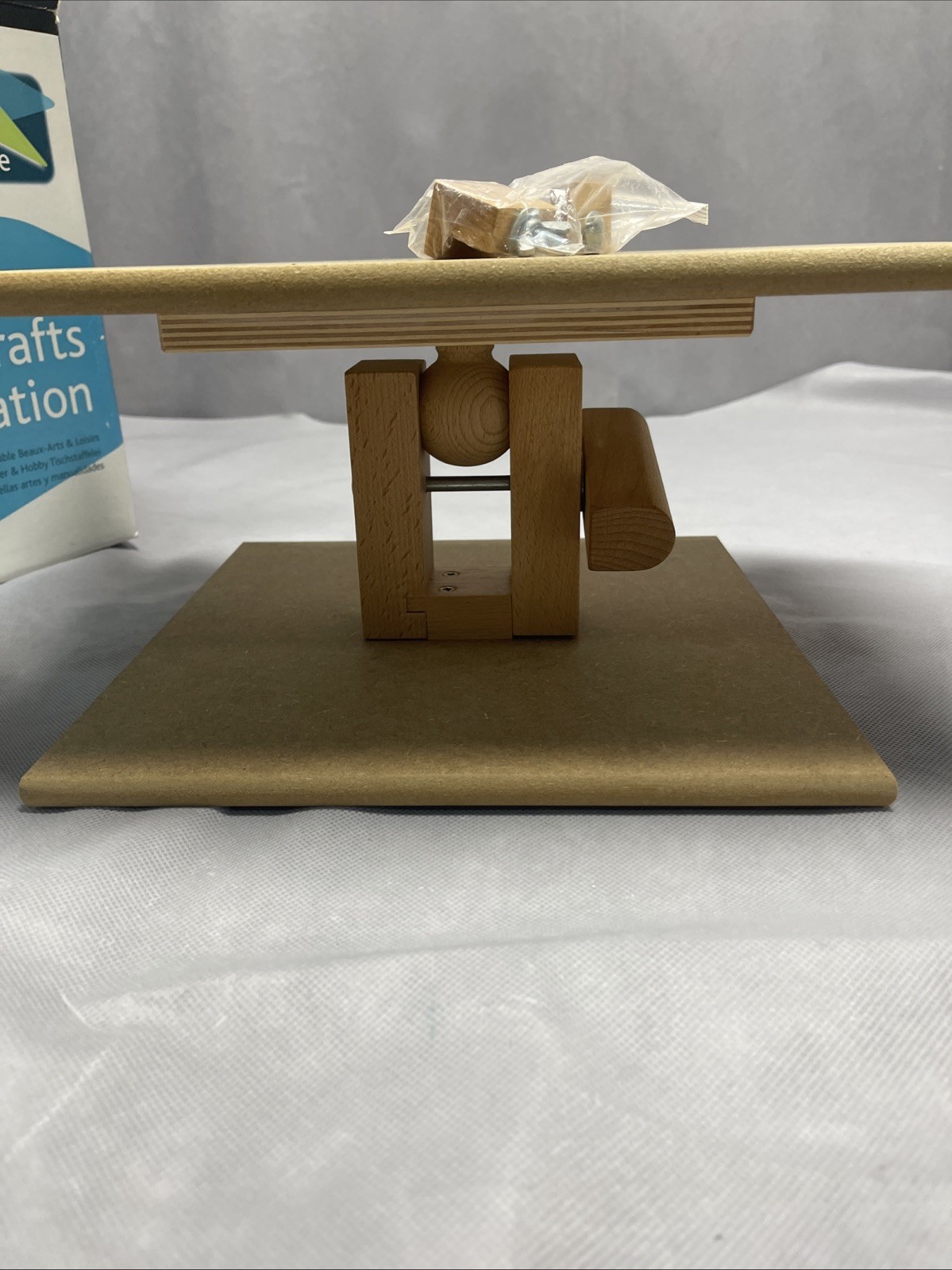 Daler Rowney Artsphere Arts & Crafts Workstation New Open Box 16.5" x 11.75"