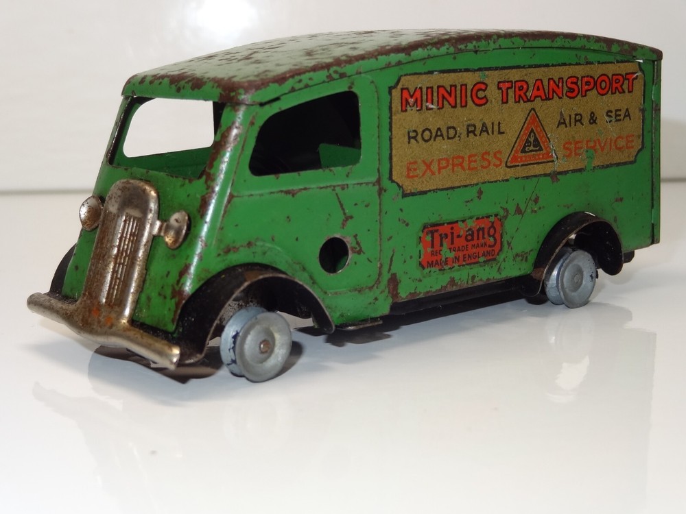 Triang Minic 103M SHORT BONNET MINIC TRANSPORT SHUTTER VAN