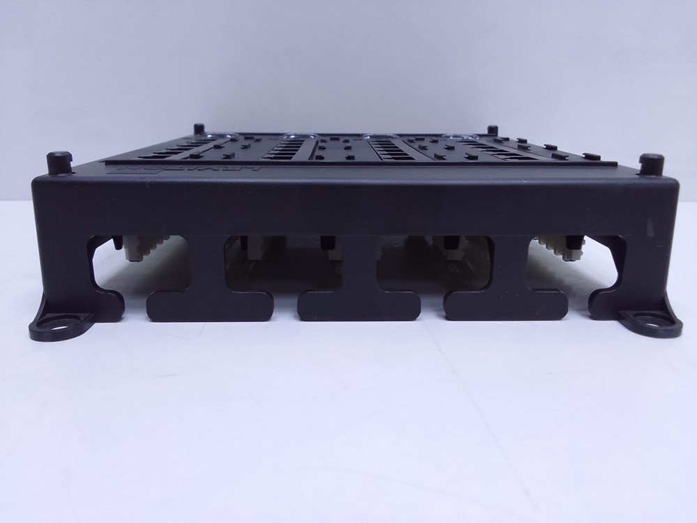 LEVITON 476M-624 CAT 6 TWIST & MOUNT PATCH PANEL