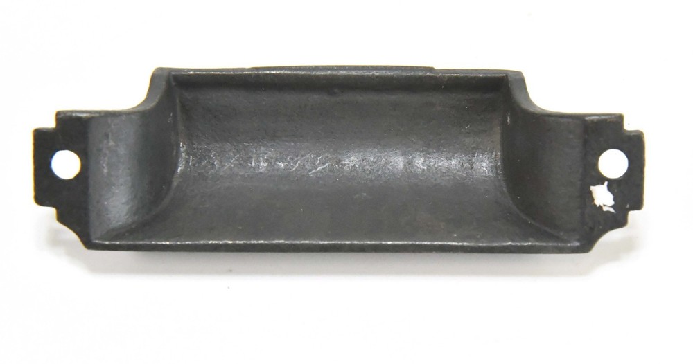 SINGLE VINTAGE EASTLAKE STYLE CUP DRAWER PULL