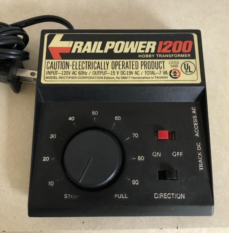 MRC Railpower 1200 Model Train Power Pack Transformer untested