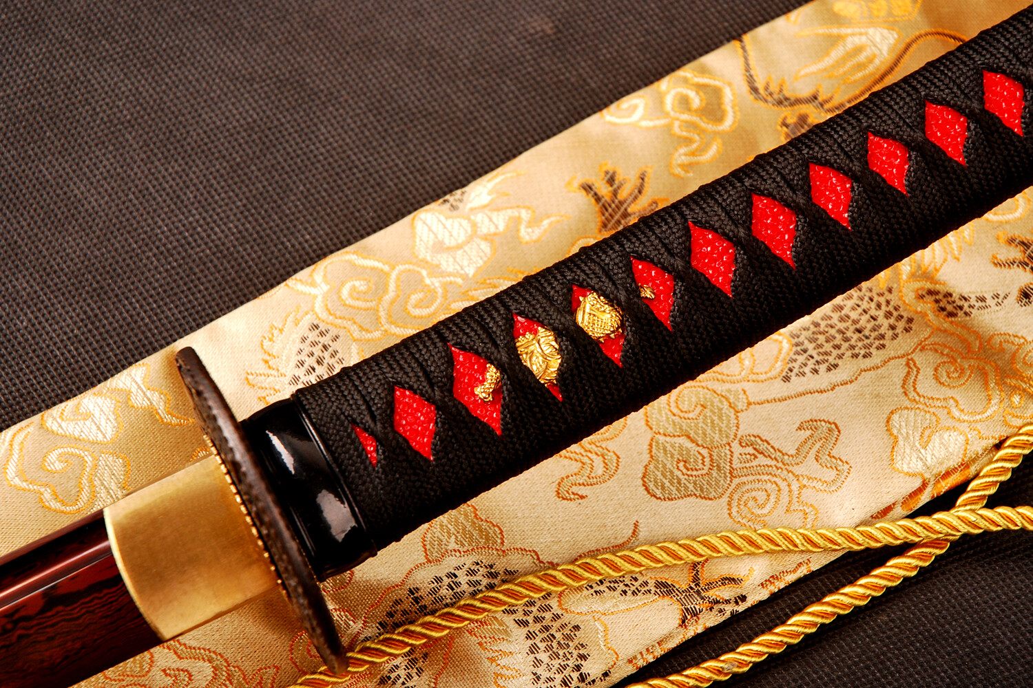 Blood Red Damascus Folded Steel Katana Battle Ready Japanese Samurai Sharp Sword