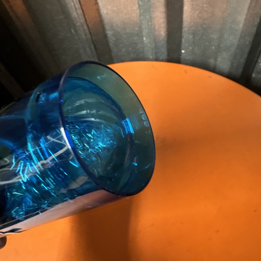 Blender Bottle 28 oz. Strada Blue Shaker Bottle w/ Loop Top, Push Button NEW