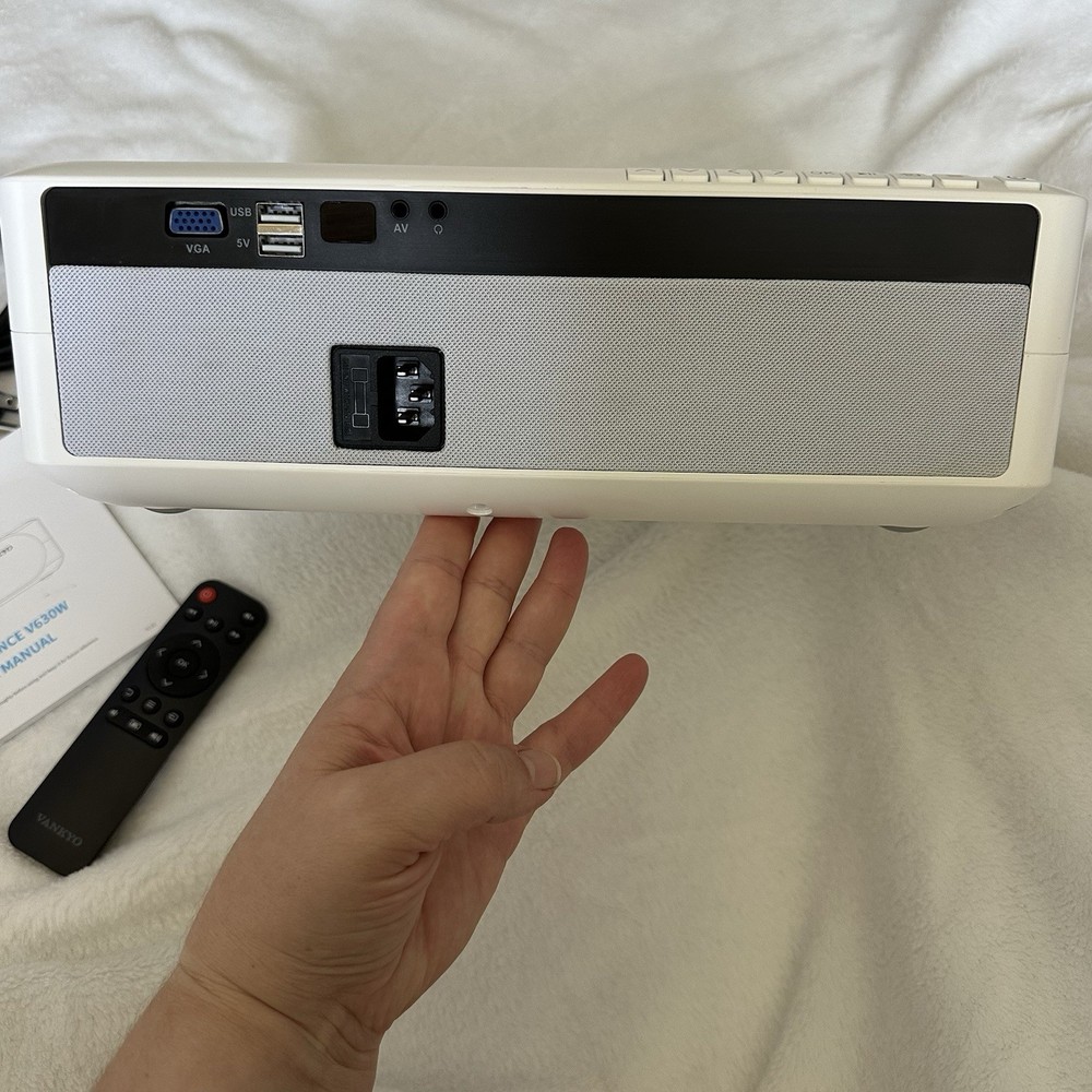 Vankyo Performance V630W Home Theater Projector White