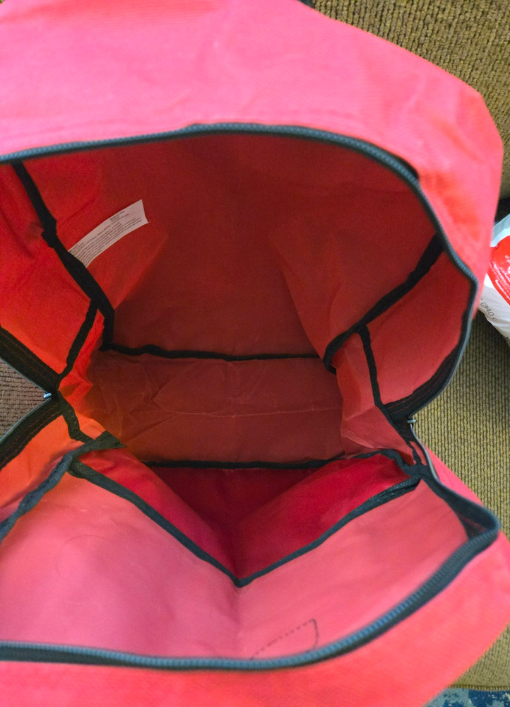 Trail maker Classic 17 Inch Backpack with Adjustable Padded Shoulder Straps RED