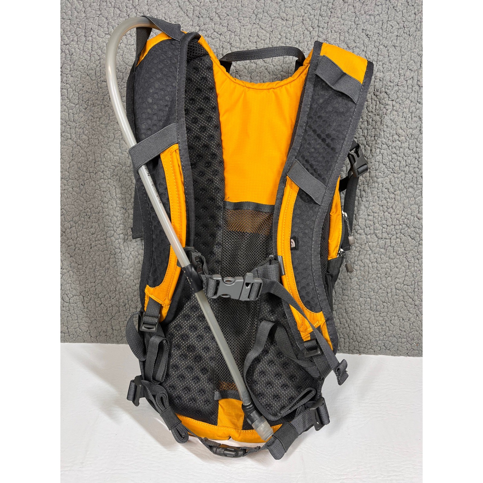 The North Face Torrent 8 Hydration Pack Backpack Orange Grey Hiking Daypack