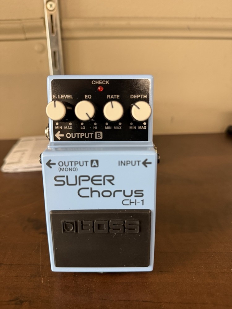 Boss CH-1 Super Chorus Guitar Effects Pedal