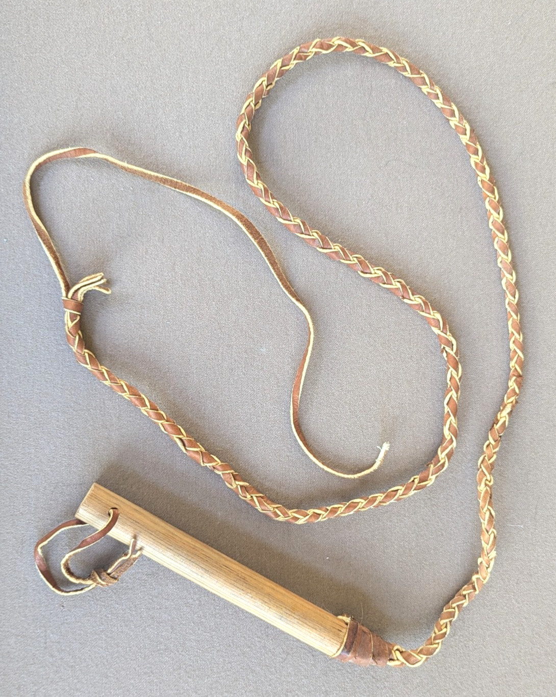 Handcrafted Braided Leather Bull Whip * Made in Australia * Brown 6 ft