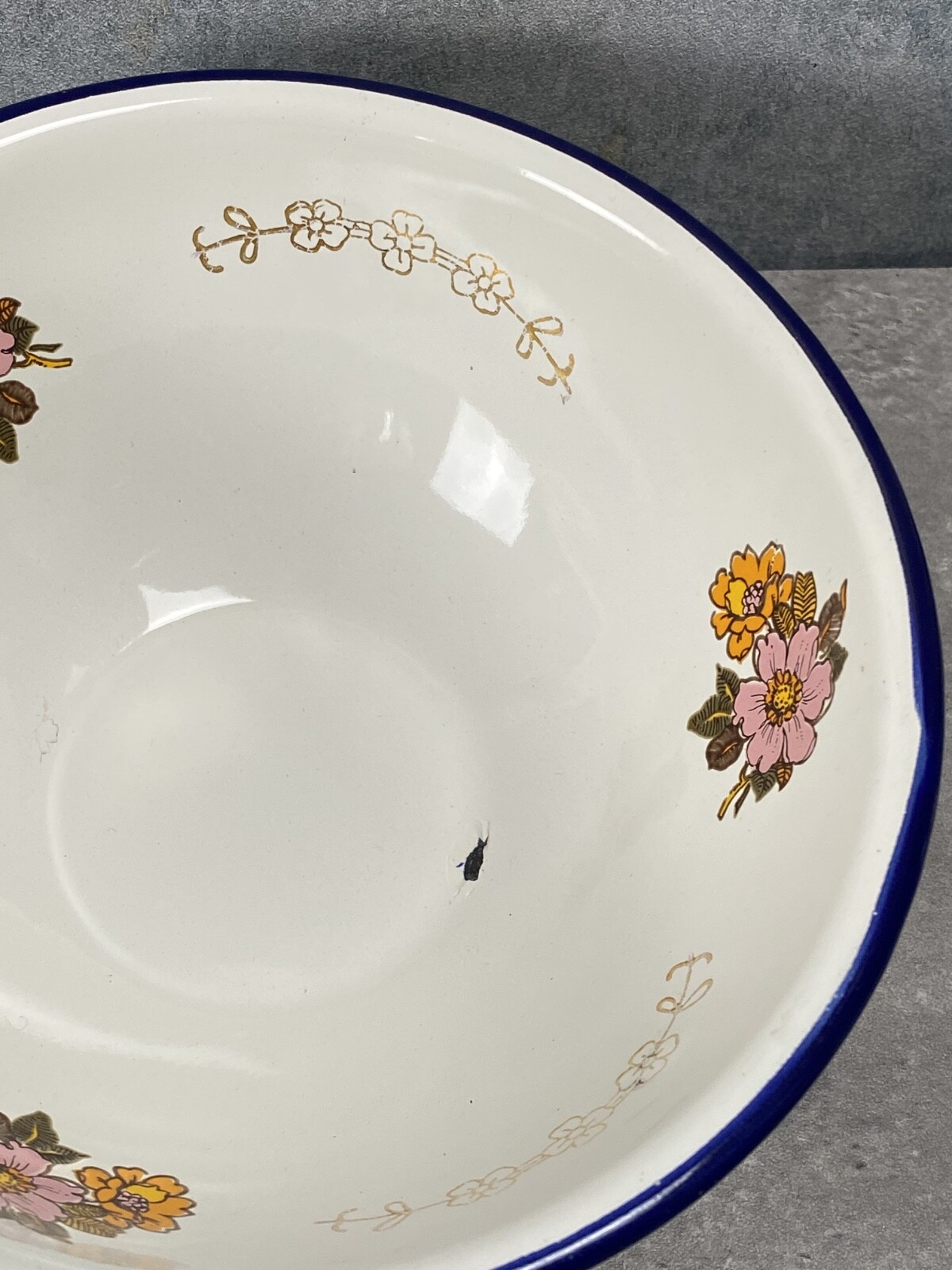 Vintage TrEs Enamelware Floral 6 Bowls Lot Camp Cottage Farmhouse Monterey MEX