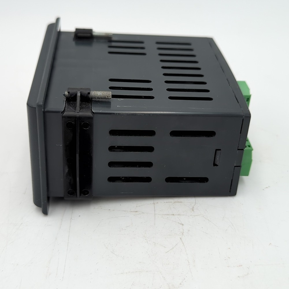 Eaton Durant 57751-40A Eclipse Series digital panel mount meter 120 VAC Used