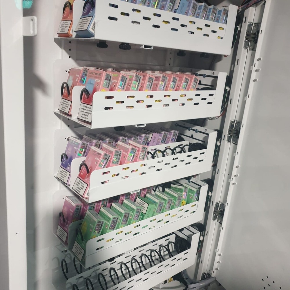 Vape Vending Machines - 32" Touchscreen Smart Vending Machine