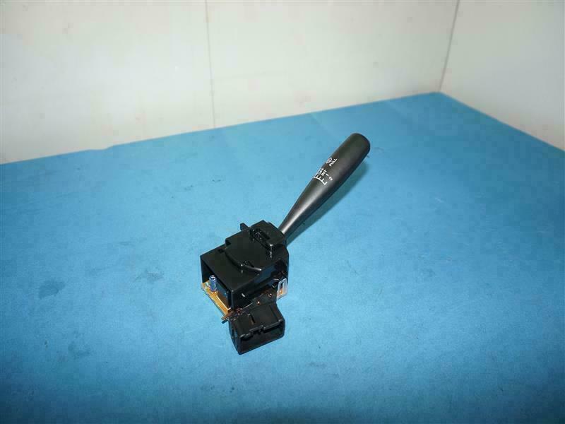 Ford UJ06-66-128 UJ0666128 Lever Wiper Switch