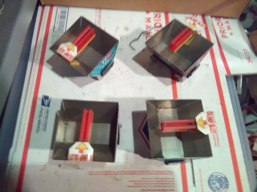claim jumper arcade redemption prize dump carts lot