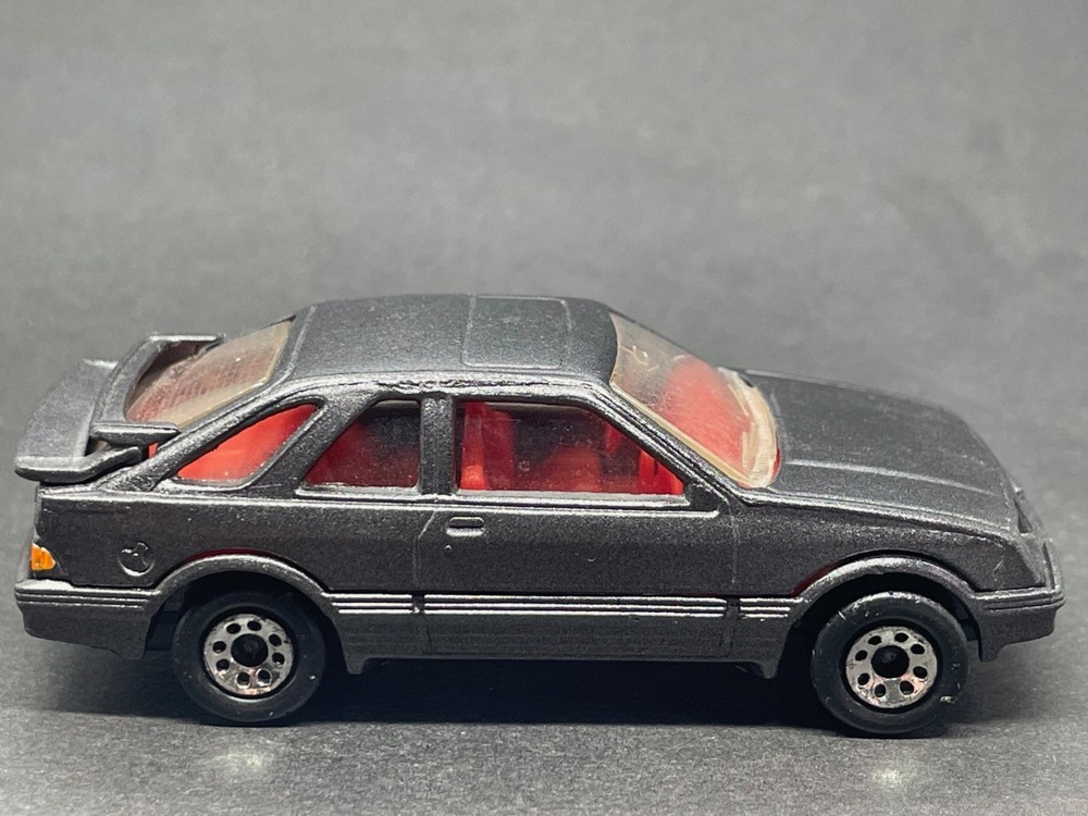 MATCHBOX 1983 FORD SIERRA - CUSTOM